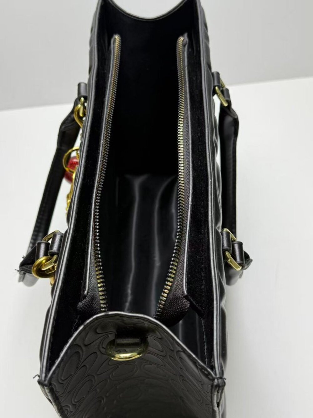 Coach Women's Black Bag - Picture 2 of 8